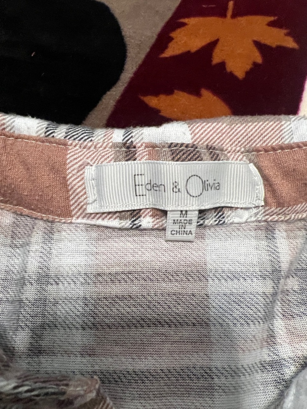 Eden & Olivia women’s  rose, White & Gray Plaid Button-Down Shirt - Picture 2 of 2